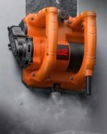 ⁦השכרת מכונה לגירוד טיח שחור או לבן מהקיר⁩ – תמונה ⁦2⁩